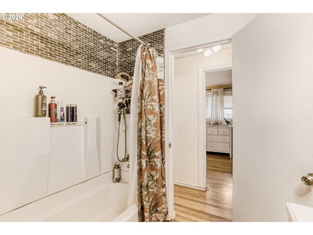 804 Se 176TH Pl, Portland, OR 97233