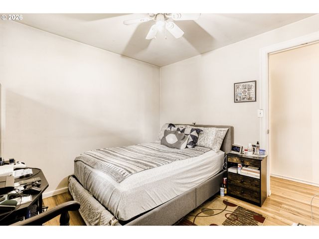 804 Se 176TH Pl, Portland, OR 97233