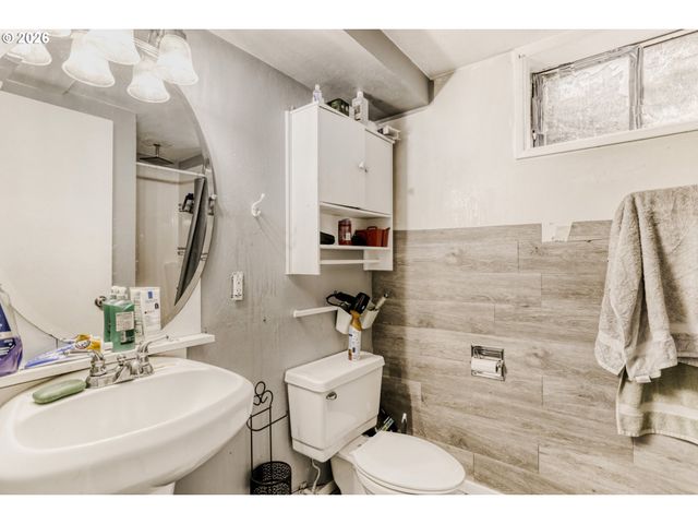 804 Se 176TH Pl, Portland, OR 97233