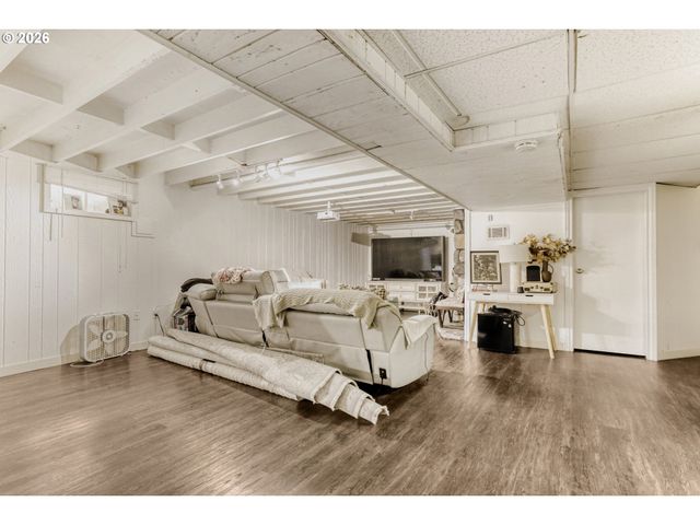 804 Se 176TH Pl, Portland, OR 97233