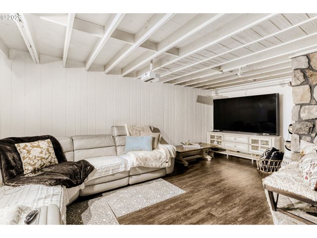 804 Se 176TH Pl, Portland, OR 97233