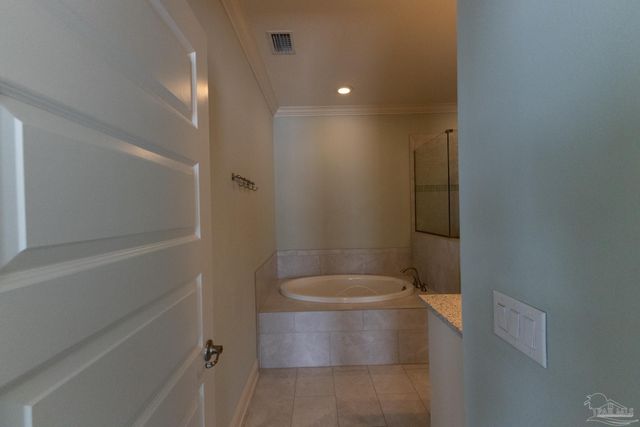 13909 Del Rio Dr, Pensacola, FL 32507