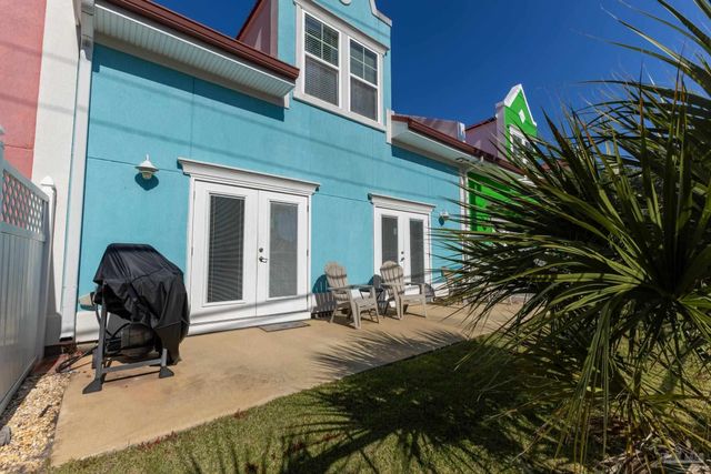 13909 Del Rio Dr, Pensacola, FL 32507