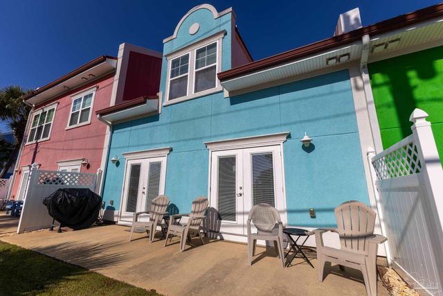 13909 Del Rio Dr, Pensacola, FL 32507