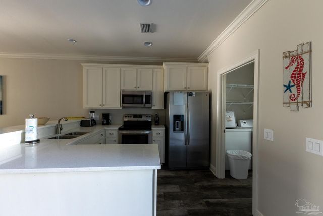 13909 Del Rio Dr, Pensacola, FL 32507