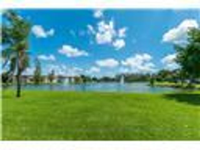 9720 S Hollybrook Lake Drive 205, Pembroke Pines, FL 33025