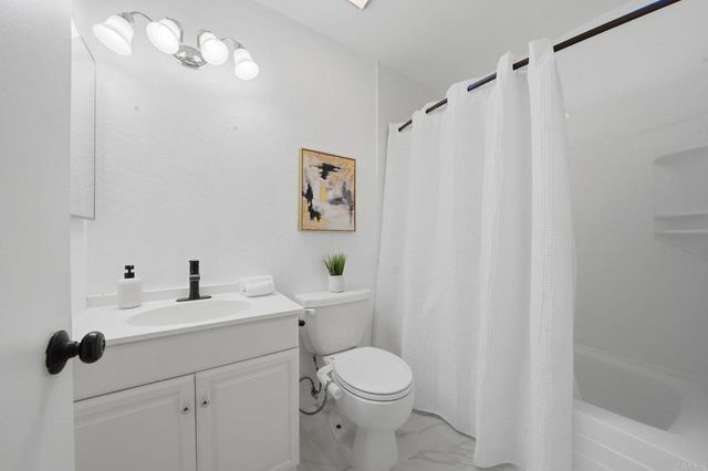 10102 Peaceful Court, Santee, CA 92071