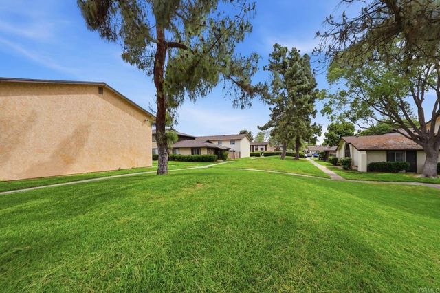 10102 Peaceful Court, Santee, CA 92071