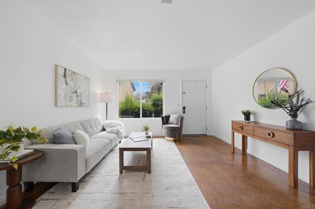 10102 Peaceful Court, Santee, CA 92071