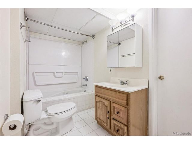 7711 E Jamison Dr, Centennial, CO 80112