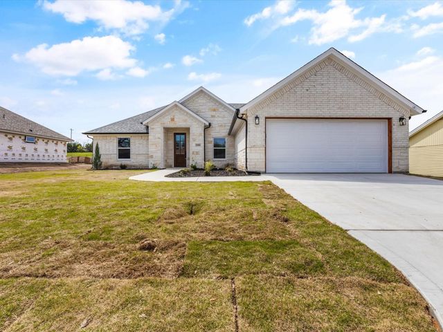 1309 Walters Drive, Granbury, TX 76048