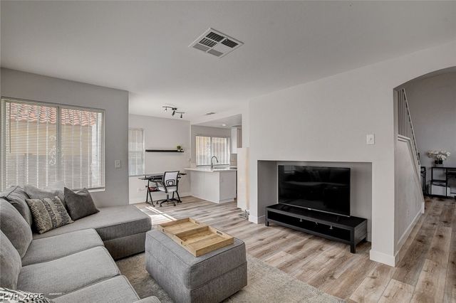 8626 Tiverton Road, Las Vegas, NV 89123