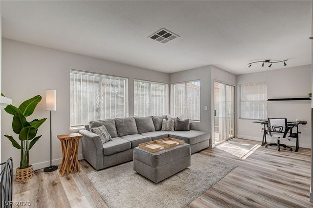 8626 Tiverton Road, Las Vegas, NV 89123