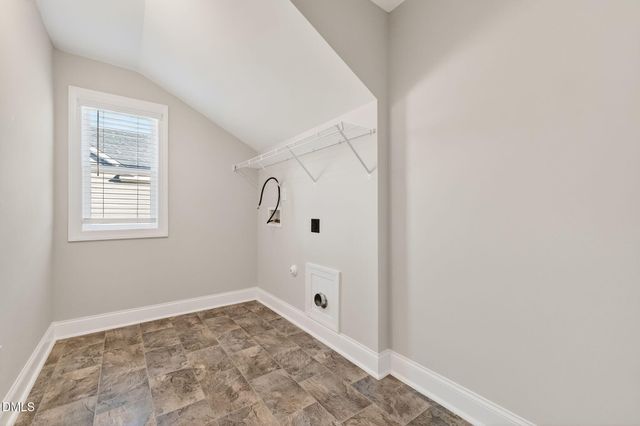 13 Knotty Pine Lane, Clayton, NC 27520