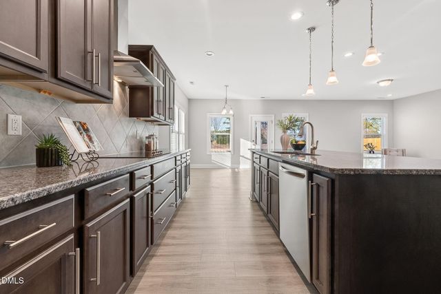 13 Knotty Pine Lane, Clayton, NC 27520