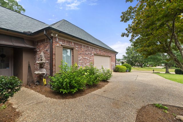 73 Bridgefield Turn, Hattiesburg, MS 39402