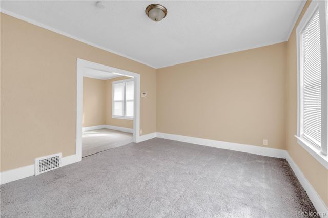 5044 Fairview Street, Detroit, MI 48213