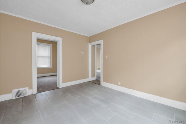 5044 Fairview Street, Detroit, MI 48213