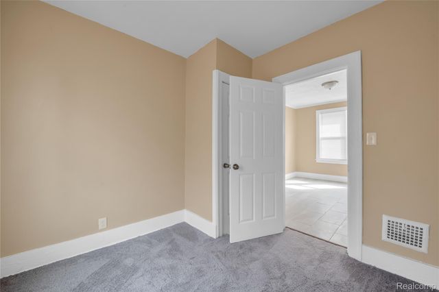 5044 Fairview Street, Detroit, MI 48213