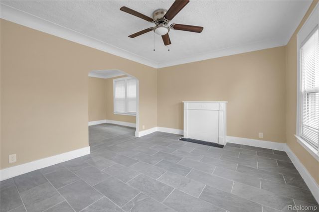 5044 Fairview Street, Detroit, MI 48213