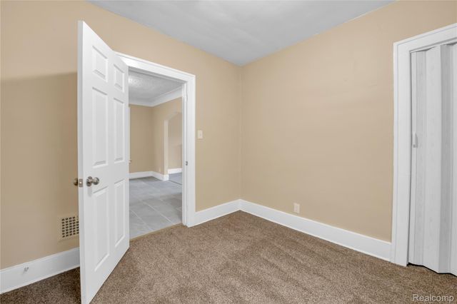 5044 Fairview Street, Detroit, MI 48213