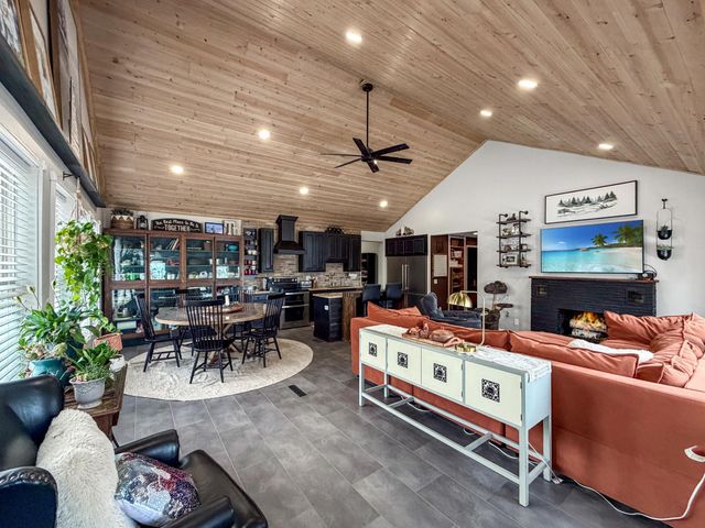 15196 US 2, Bagley, MN 56621