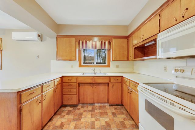 1319 7th Lane, Anoka, MN 55303