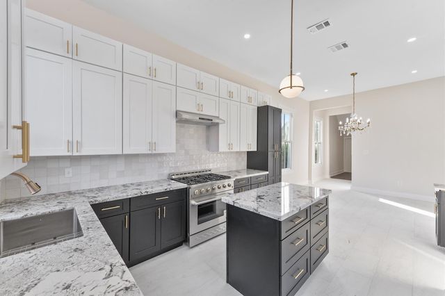 1607 Market Street, Galveston, TX 77550