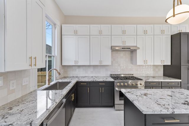 1607 Market Street, Galveston, TX 77550