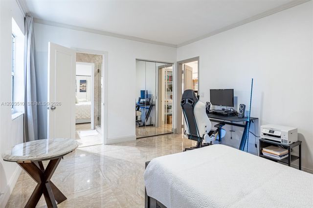 1430 Stillwater Dr 1430, Miami Beach, FL 33141