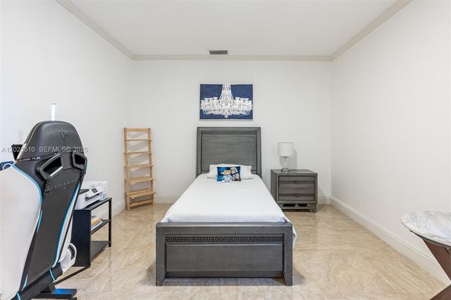 1430 Stillwater Dr 1430, Miami Beach, FL 33141