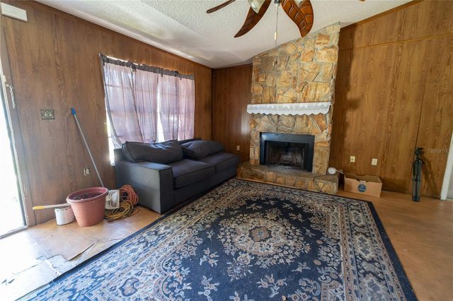 11013 MARIAN LANE, Riverview, FL 33578