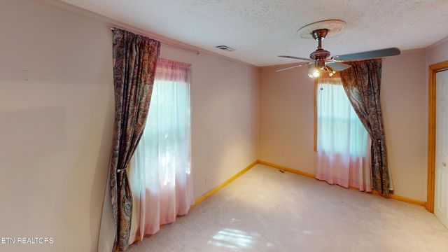 20 Harper Lane, Crossville, TN 38555