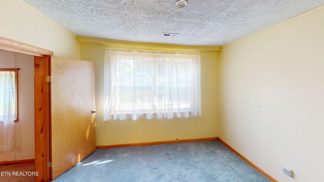 20 Harper Lane, Crossville, TN 38555