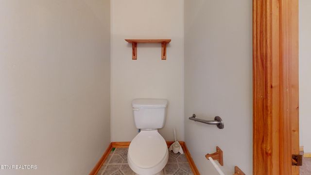 20 Harper Lane, Crossville, TN 38555