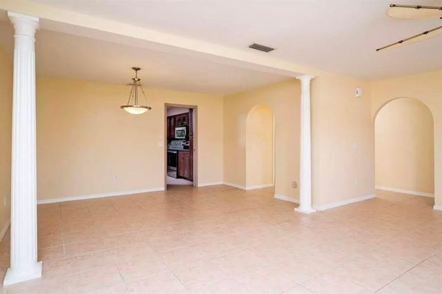 2471 SE Wald Street, Port St. Lucie, Port St Lucie, FL 34984