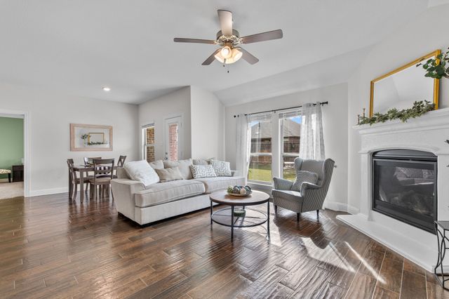 3105 Denver Avenue, Aubrey, TX 76227