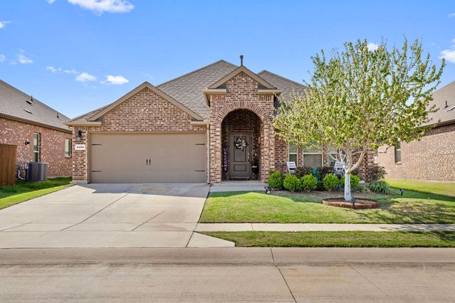3105 Denver Avenue, Aubrey, TX 76227