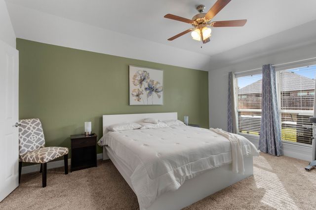 3105 Denver Avenue, Aubrey, TX 76227