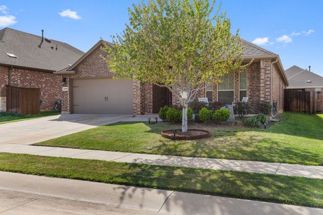 3105 Denver Avenue, Aubrey, TX 76227