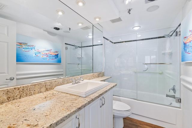 1104 BENJAMIN FRANKLIN DRIVE 515, Sarasota, FL 34236