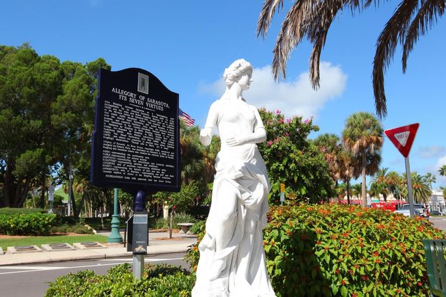 1104 BENJAMIN FRANKLIN DRIVE 515, Sarasota, FL 34236