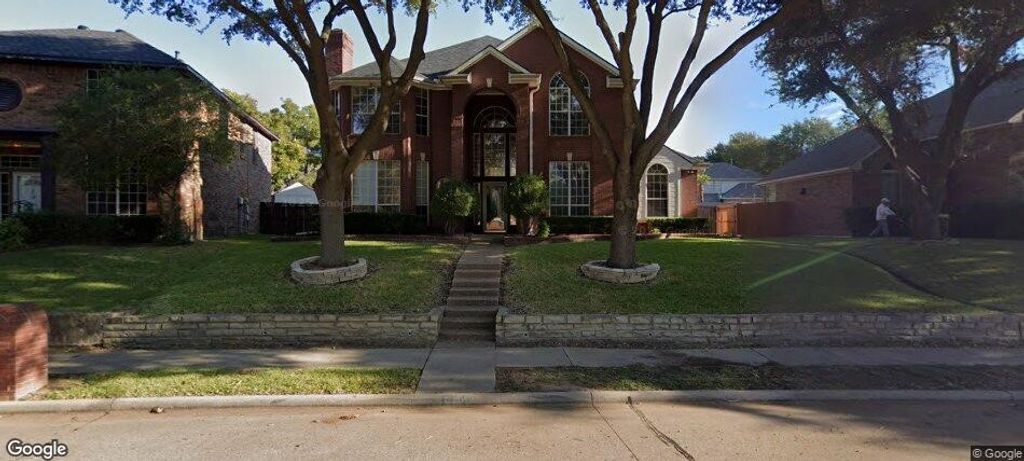 9101 Lakepointe Avenue, Rowlett, TX 75088