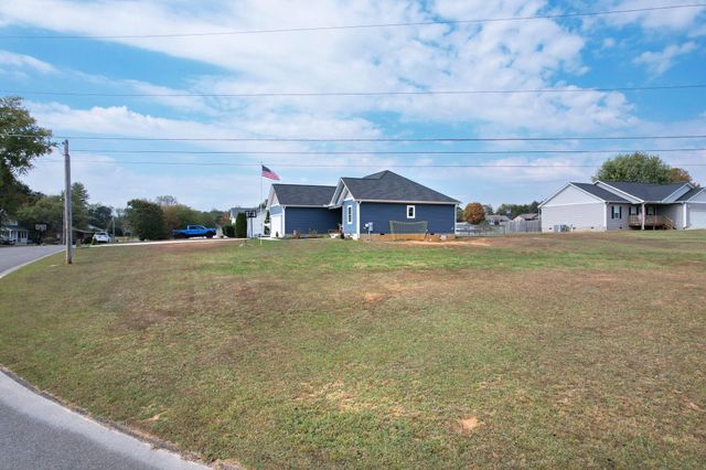 113 County Road 793, Etowah, TN 37331