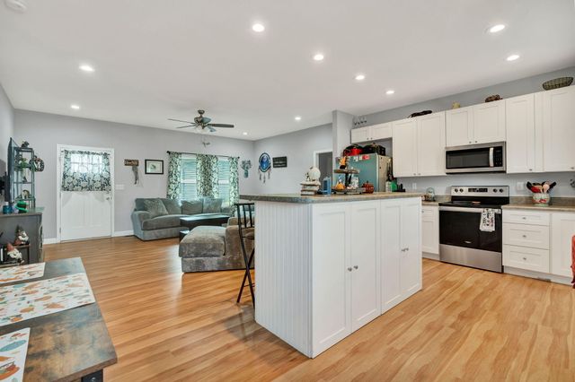 113 County Road 793, Etowah, TN 37331