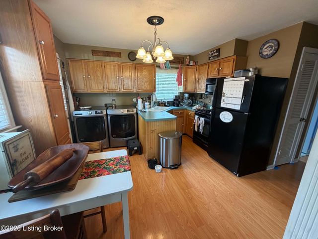 5914 Cole Ave, Louisville, KY 40258