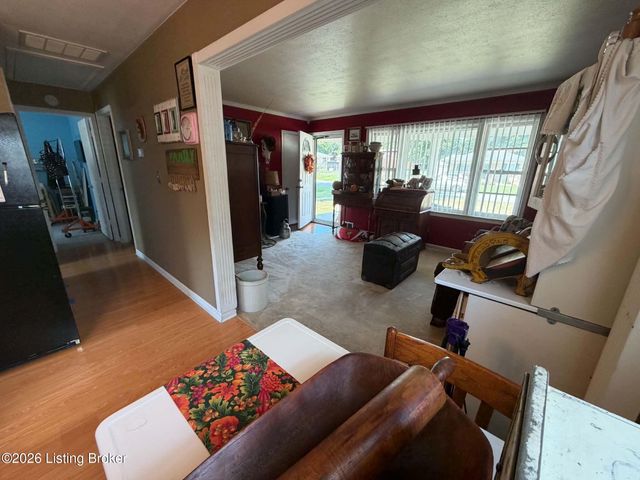 5914 Cole Ave, Louisville, KY 40258