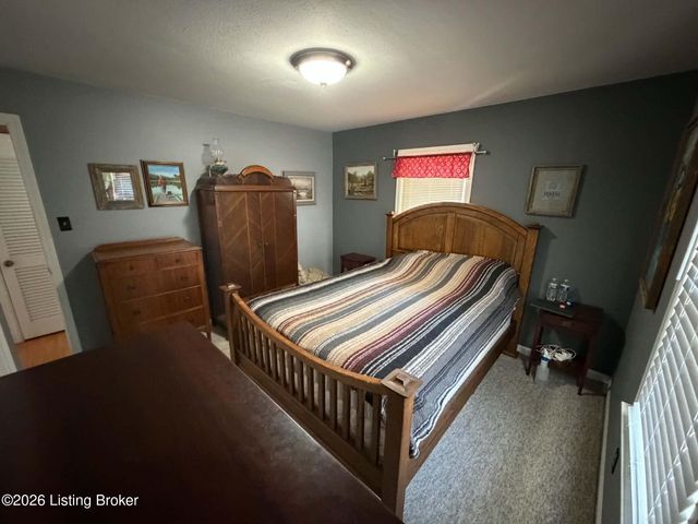 5914 Cole Ave, Louisville, KY 40258