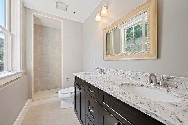 599 Washington St 12, Pembroke, MA 02359