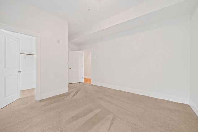 599 Washington St 12, Pembroke, MA 02359